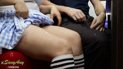 Giovane scolara si masturba à un cumpagnu di classe à i travaglii-xsanyAny